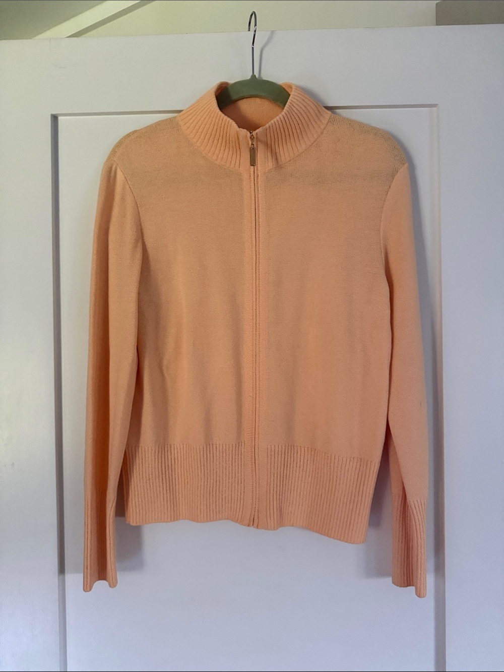 St. John Soft Peach Zip-Up Knit Cardigan